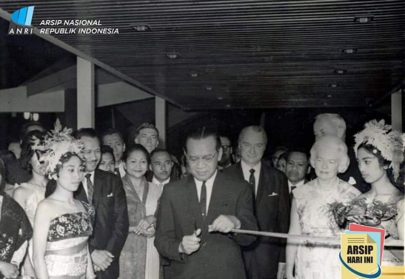 File:Peresmian Hotel Bali Beach.jpg