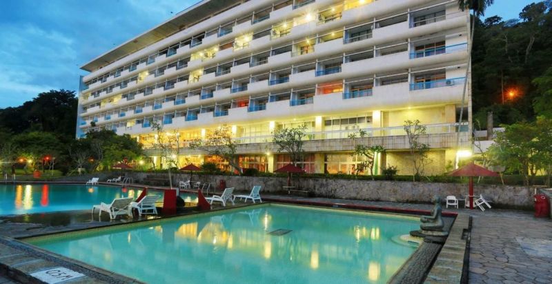 File:Samudera beach hotel.jpg