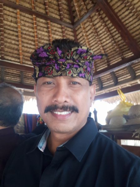 File:FOTO SINGGIH esi.jpg