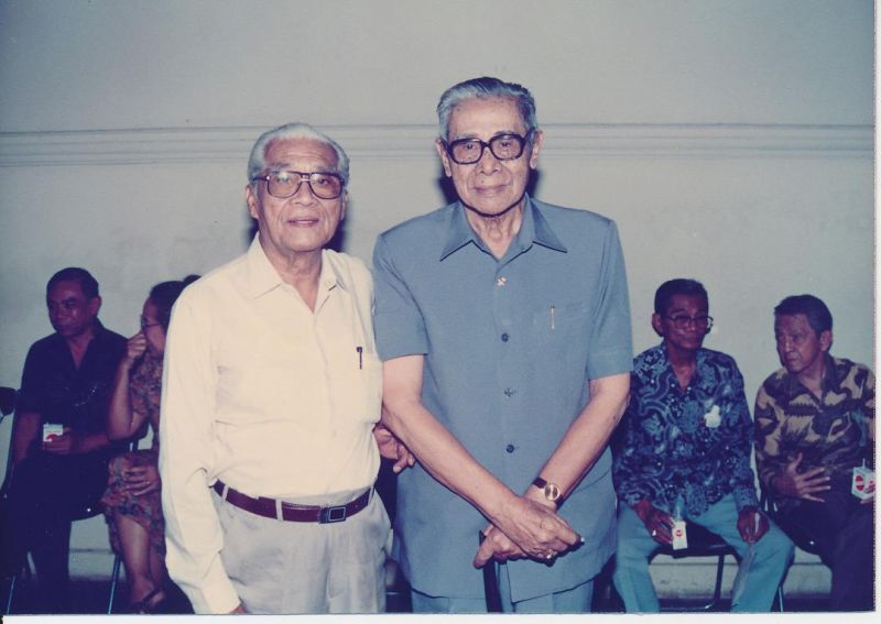 File:Soehardiman (kiri) - 11072.jpg