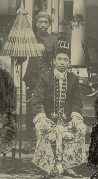 File:Soetardjo Kartohadikoesoemo - KITLV 377901.jpg